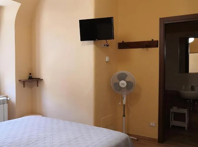 Piazza Vecchia Сканно