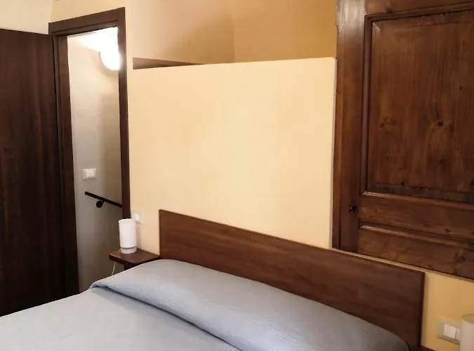 Piazza Vecchia Сканно