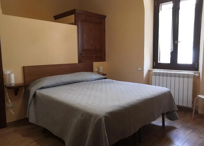 Piazza Vecchia Сканно